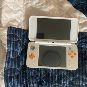 Nintendo DS Orange and White Edition (MaioKart DS Included)